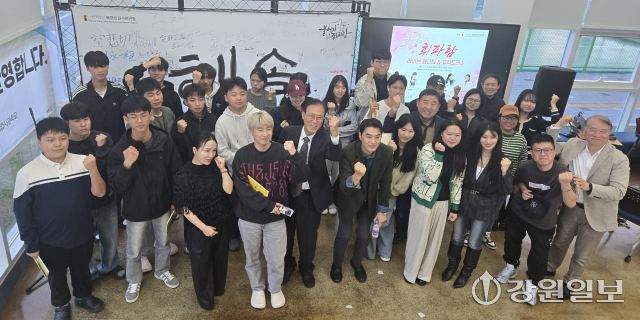 [강원일보]“예술로 전하는 북한인권 이야기… ‘불어라 휘파람’ 춘천콘서트 호평”